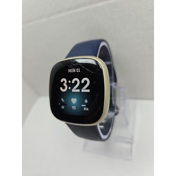 Fitbit Versa 3 FB511 Smartwatch GPS Heart Rate SpO2 Activity Tracker -  Read Dis - Picture 2 of 14